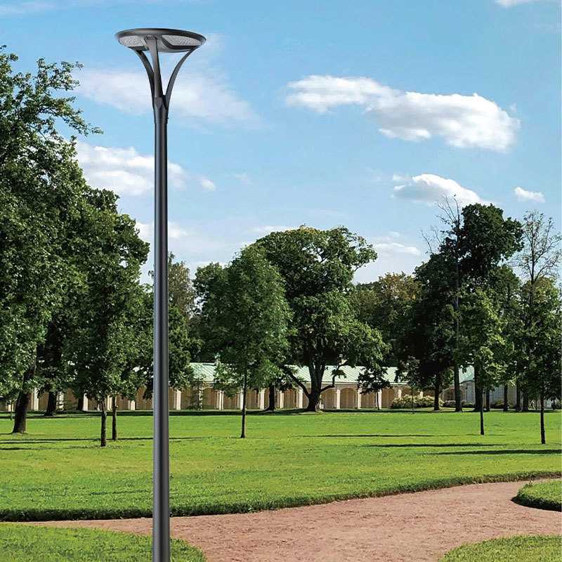 Integrated Solar Lighting Poles1